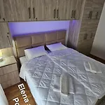 Elena Apartman *